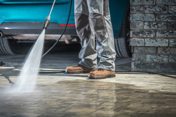 Best Gas Station Cleaning  in East Milton, FL
