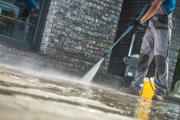 Best Building Exterior Washing  in East Milton, FL